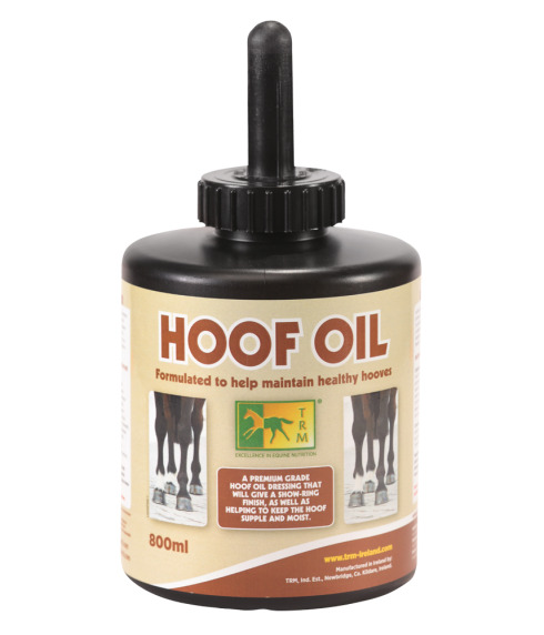 Aceite para cascos TRM Hoof Oil con brocha 800 ml · cuidado diario del casco